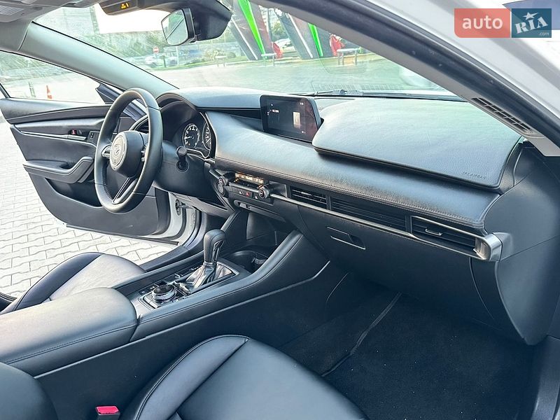 Седан Mazda 3 2021 в Днепре