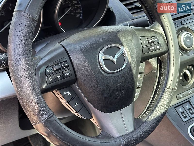 Седан Mazda 3 2013 в Смілі