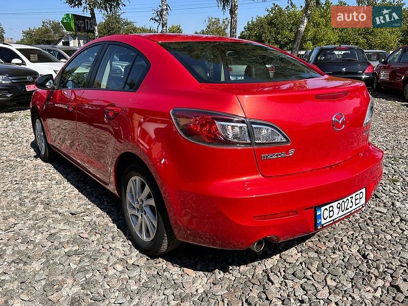 Седан Mazda 3 2013 в Смілі