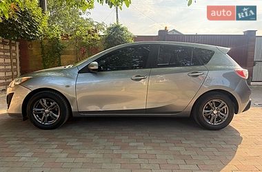 Хэтчбек Mazda 3 2011 в Киеве