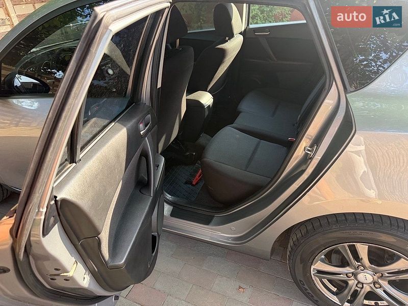 Хетчбек Mazda 3 2011 в Києві