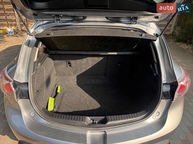 Хэтчбек Mazda 3 2011 в Киеве