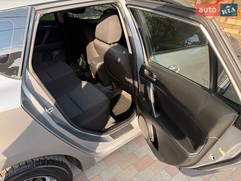 Хэтчбек Mazda 3 2011 в Киеве