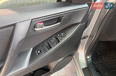 Хэтчбек Mazda 3 2011 в Киеве