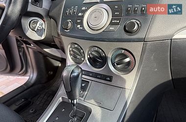 Хэтчбек Mazda 3 2011 в Киеве