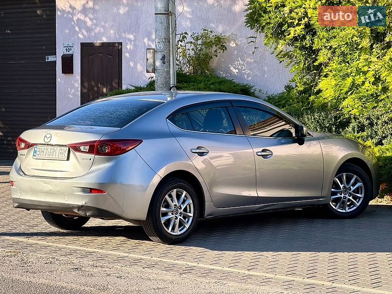 Седан Mazda 3 2016 в Одессе