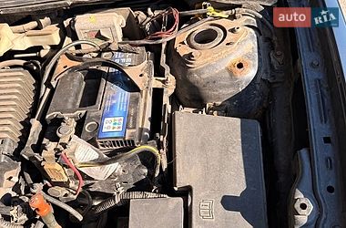 Седан Mazda 3 2006 в Харкові