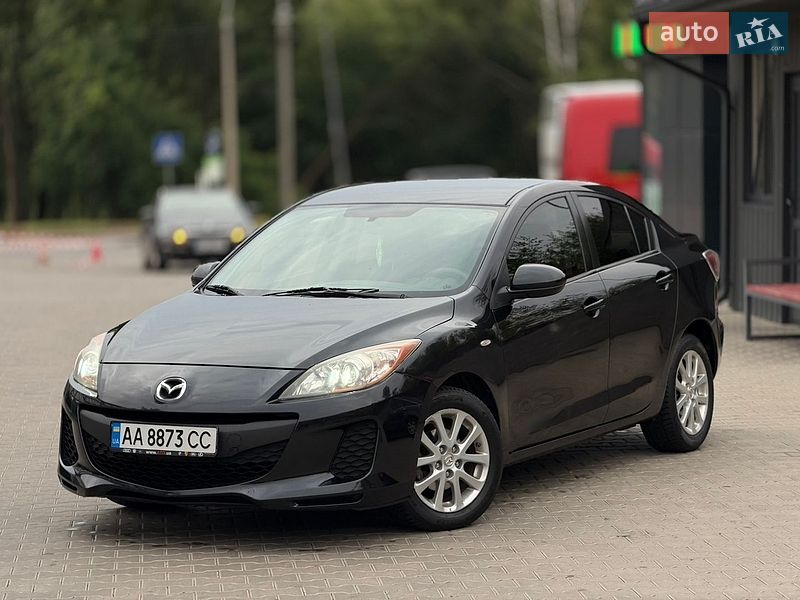 Седан Mazda 3 2013 в Рівному фото Седан Mazda 3 2013 в Рівному