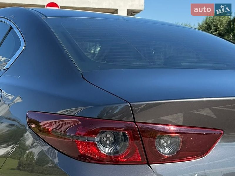 Седан Mazda 3 2021 в Киеве