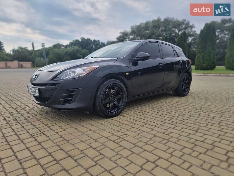Хетчбек Mazda 3 2009 в Авангарді