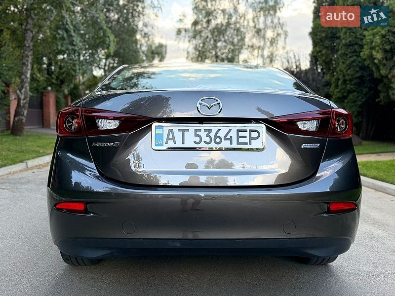 Седан Mazda 3 2015 в Києві