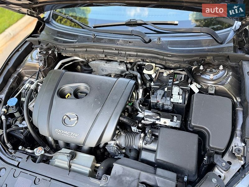 Седан Mazda 3 2015 в Києві