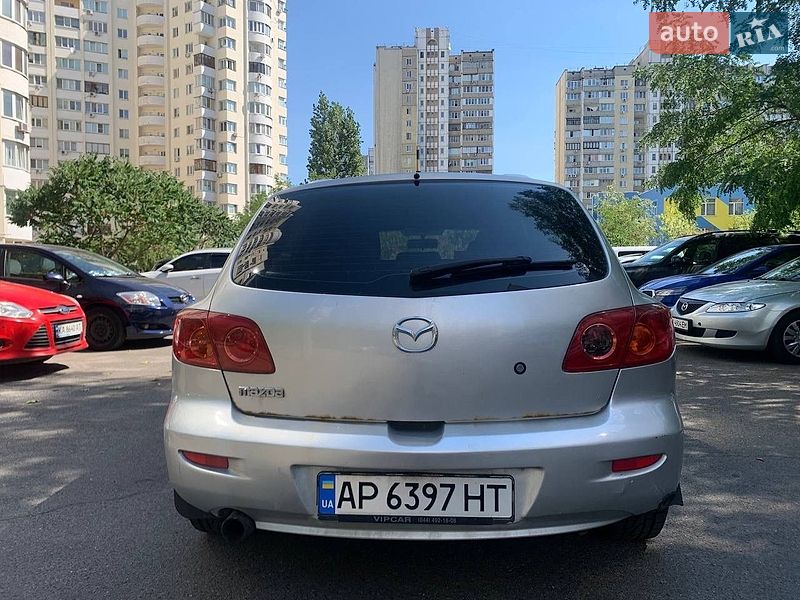 Хэтчбек Mazda 3 2004 в Киеве