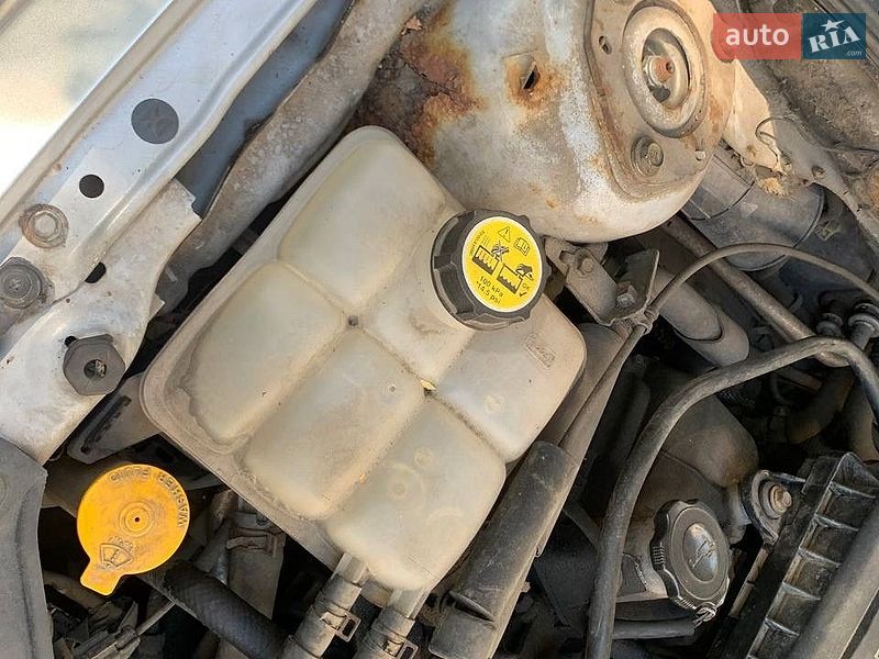 Хэтчбек Mazda 3 2004 в Киеве