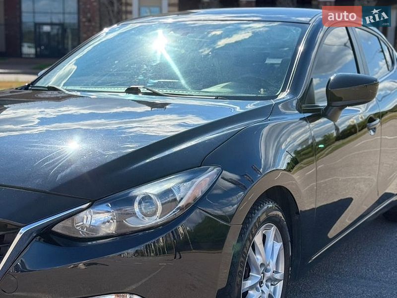Седан Mazda 3 2016 в Києві