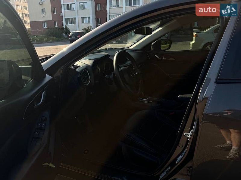 Седан Mazda 3 2014 в Харкові