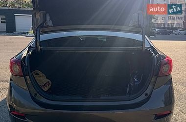 Седан Mazda 3 2014 в Харкові