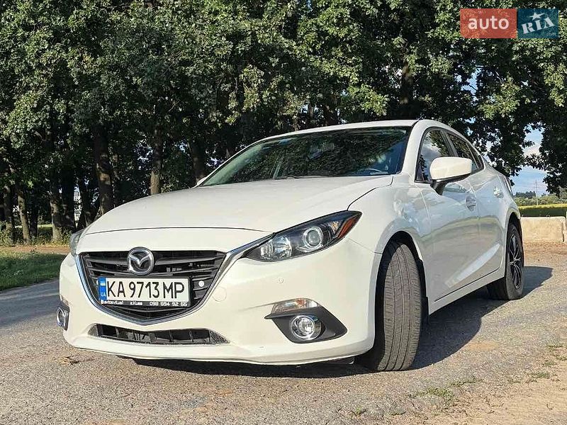 Седан Mazda 3 2015 в Василькові