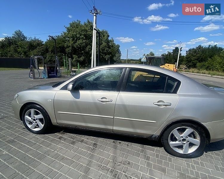 Седан Mazda 3 2004 в Фастові