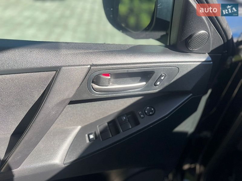 Седан Mazda 3 2010 в Білій Церкві