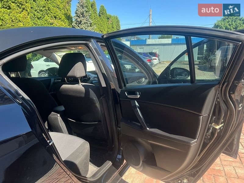 Седан Mazda 3 2010 в Білій Церкві