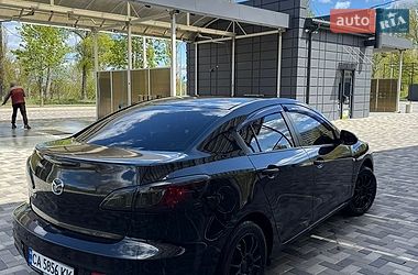 Седан Mazda 3 2011 в Черкасах