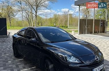 Седан Mazda 3 2011 в Черкасах