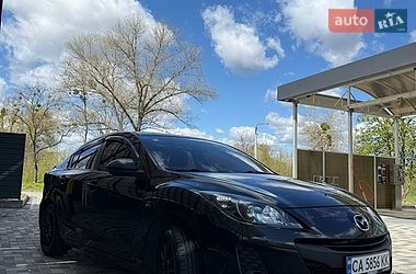 Седан Mazda 3 2011 в Черкасах