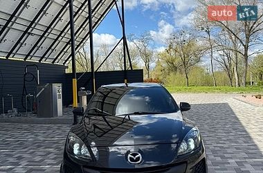 Седан Mazda 3 2011 в Черкасах