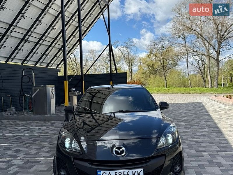 Седан Mazda 3 2011 в Черкасах