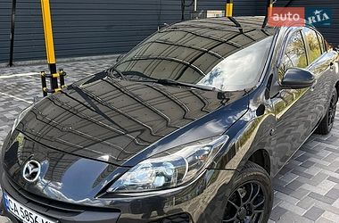 Седан Mazda 3 2011 в Черкасах