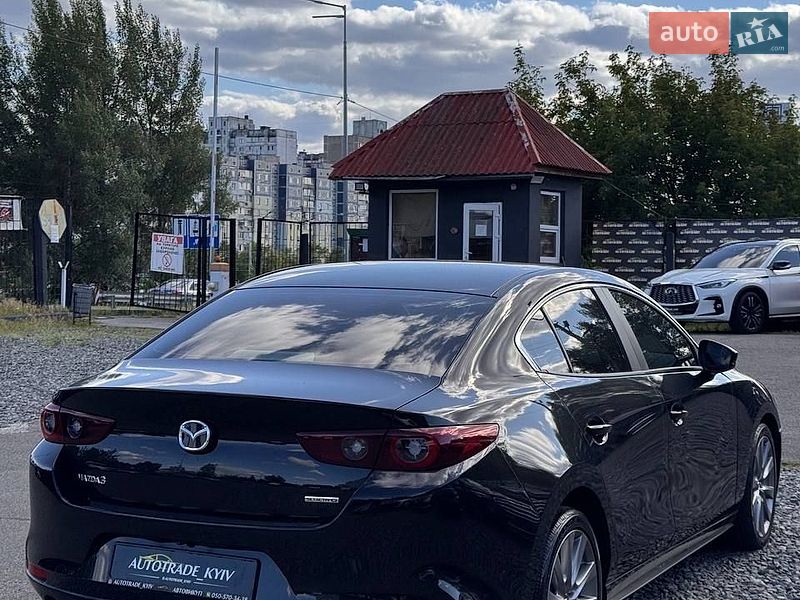 Седан Mazda 3 2022 в Києві