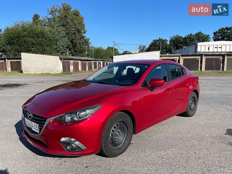 Седан Mazda 3 2015 в Івано-Франківську