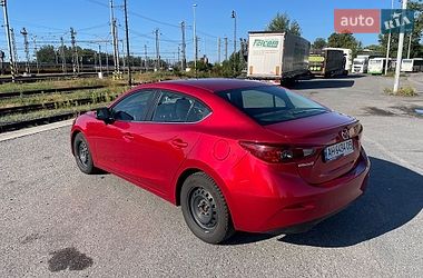 Седан Mazda 3 2015 в Івано-Франківську