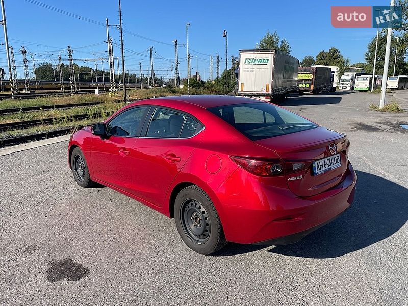 Седан Mazda 3 2015 в Івано-Франківську