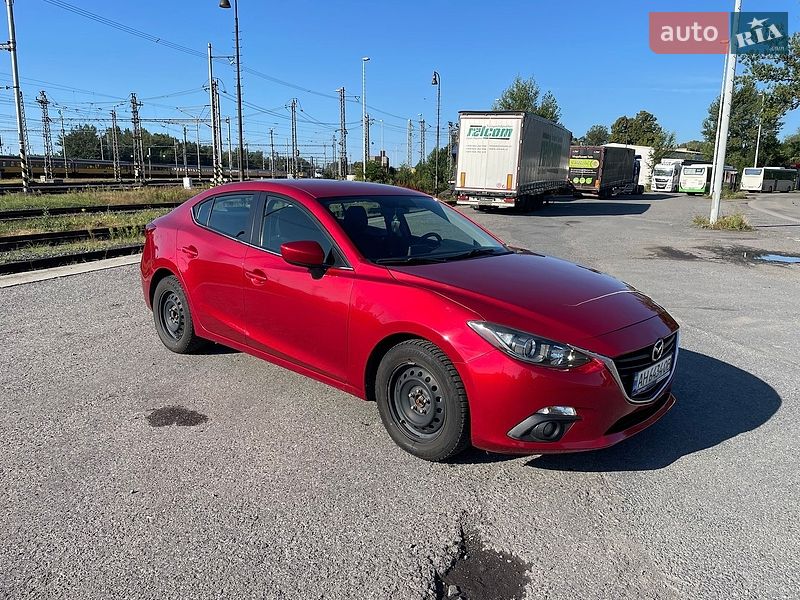 Седан Mazda 3 2015 в Івано-Франківську
