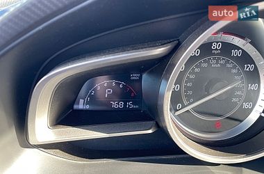 Седан Mazda 3 2015 в Івано-Франківську