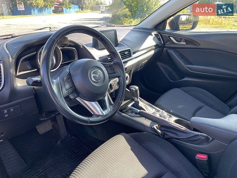 Седан Mazda 3 2015 в Івано-Франківську