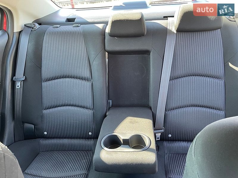 Седан Mazda 3 2015 в Івано-Франківську