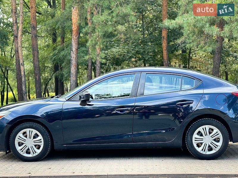 Седан Mazda 3 2017 в Києві