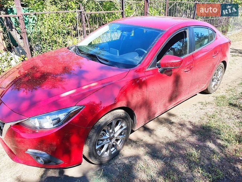 Седан Mazda 3 2015 в Івано-Франківську