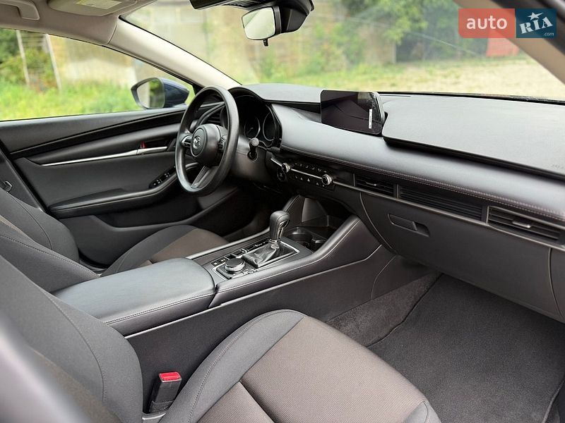 Седан Mazda 3 2025 в Рівному