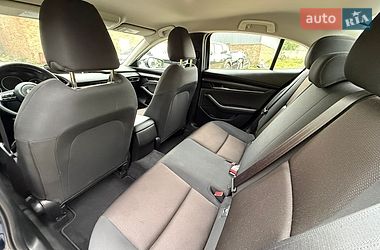 Седан Mazda 3 2025 в Рівному