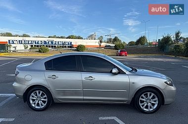 Седан Mazda 3 2006 в Ужгороде