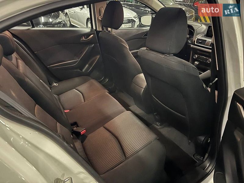 Седан Mazda 3 2013 в Києві