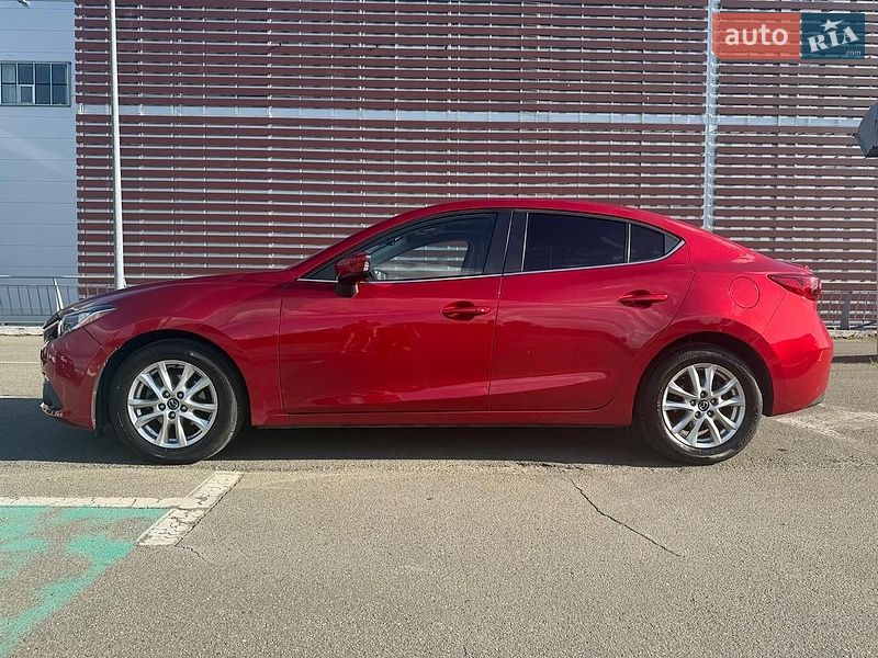 Седан Mazda 3 2014 в Киеве