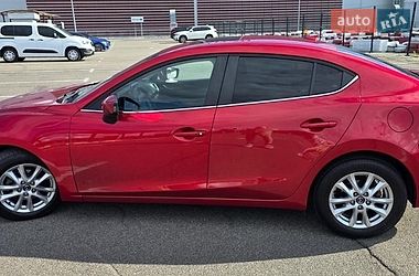 Седан Mazda 3 2014 в Киеве