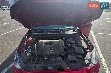 Седан Mazda 3 2014 в Киеве
