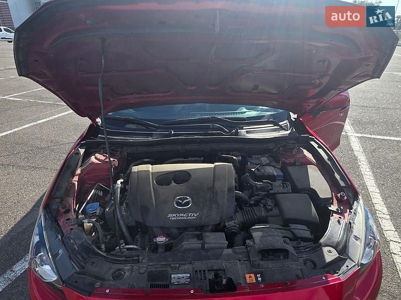 Седан Mazda 3 2014 в Киеве