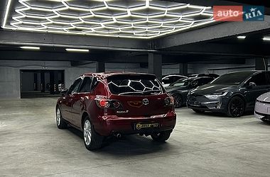 Хетчбек Mazda 3 2008 в Чернівцях